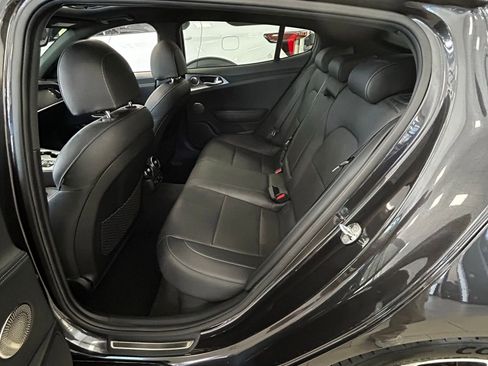 Used 2021 Kia Stinger GT1 AWD/4WD image 9