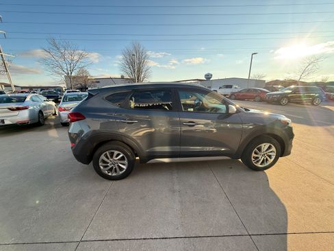 Used 2017 Hyundai Tucson SE image 7