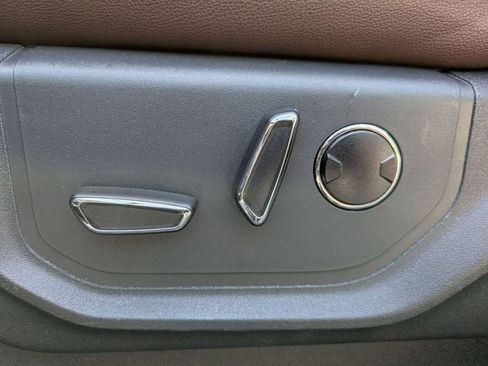 Used 2023 Ford Expedition Limited AWD/4WD image 15
