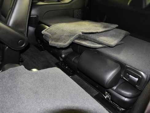 Used 2007 Cadillac Escalade AWD w/ Information Package image 49