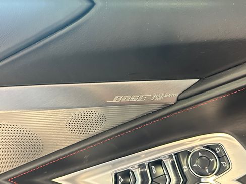 Used 2023 Chevrolet Corvette Stingray Premium Conv w/ Z51 Performance Package RWD image 11