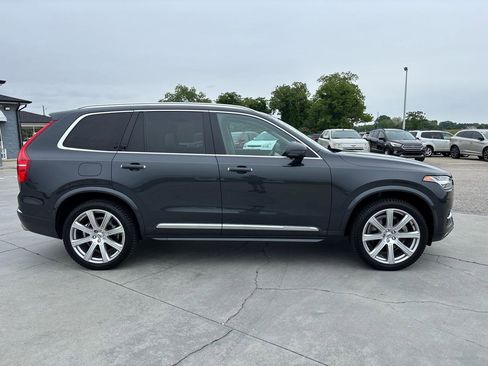 Used 2017 Volvo XC90 T6 Inscription w/ Vision Package AWD/4WD image 3