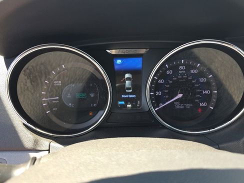 Used 2014 Hyundai Sonata Limited w/ Panoramic Sunroof Package 02 FWD image 24