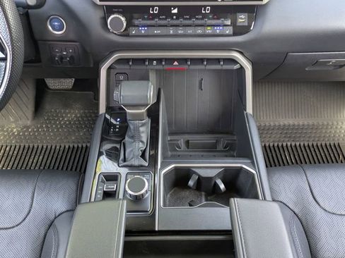 Used 2024 Toyota Tundra Limited AWD/4WD image 20