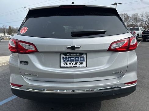 Used 2019 Chevrolet Equinox LT image 18