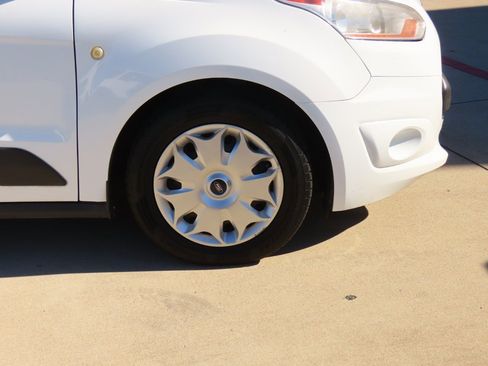 Used 2018 Ford Transit Connect XLT image 9