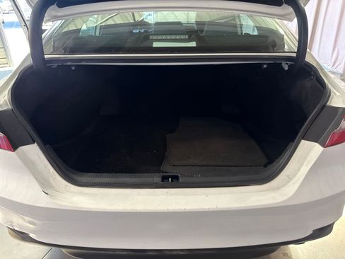 Used 2023 Toyota Camry LE FWD image 12