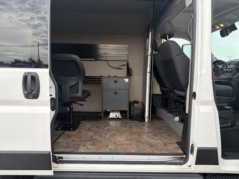 Used 2021 RAM ProMaster 1500 FWD image 14