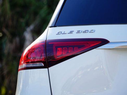 Used 2022 Mercedes-Benz GLE 350 image 8