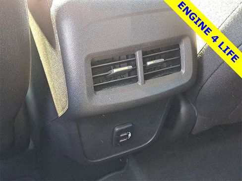 Used 2024 Chevrolet Equinox LT image 21