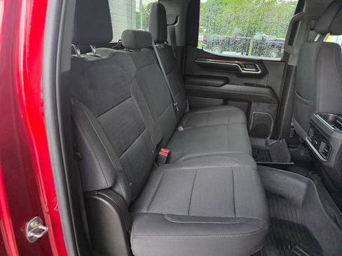 Used 2023 Chevrolet Silverado 1500 LT w/ Z71 Off-Road Package AWD/4WD image 14