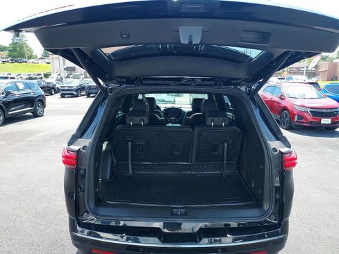 Used 2022 Chevrolet Traverse Premier w/ Redline Edition AWD/4WD image 31