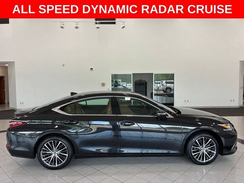 Used 2025 Lexus ES 350 w/ Premium Package FWD image 8