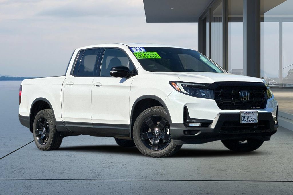 Used 2024 Honda Ridgeline Black Edition image 2