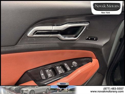 Used 2023 Kia Sportage SX image 13