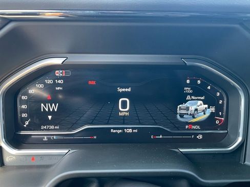 Used 2024 GMC Sierra 2500 AT4 image 13