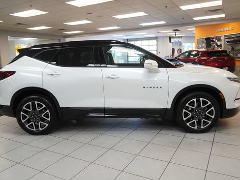 Used 2023 Chevrolet Blazer RS w/ Driver Confidence II Package FWD image 14