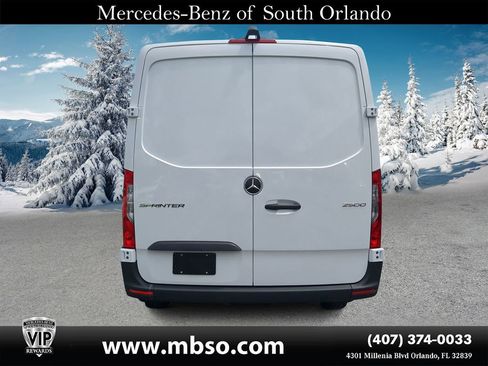 Used 2025 Mercedes-Benz Sprinter 2500 image 16