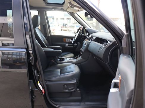 Used 2016 Land Rover LR4 HSE Silver Edition image 30