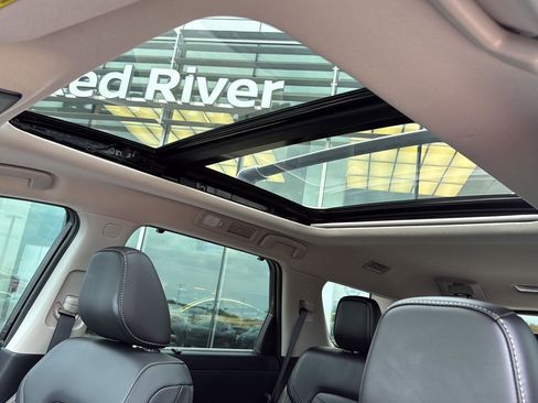 Used 2024 Nissan Pathfinder Platinum w/ Cargo Package image 20