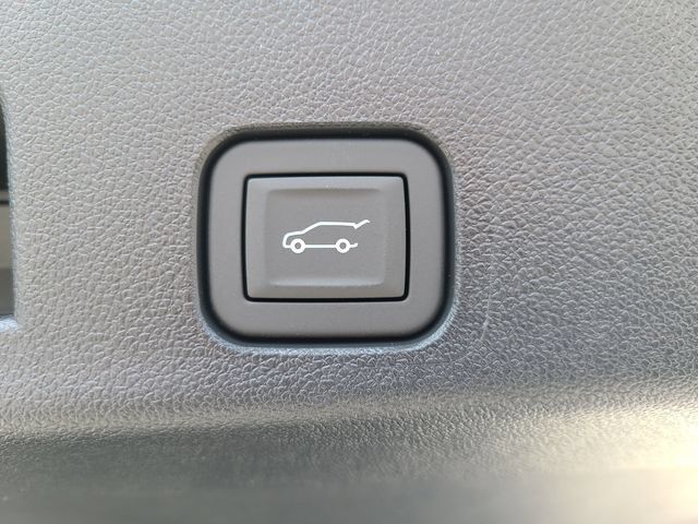 New 2026 Chevrolet Traverse LT FWD image 6