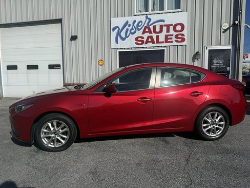 Used 2016 MAZDA MAZDA3 i Sport w/ Preferred Equipment Package image 11