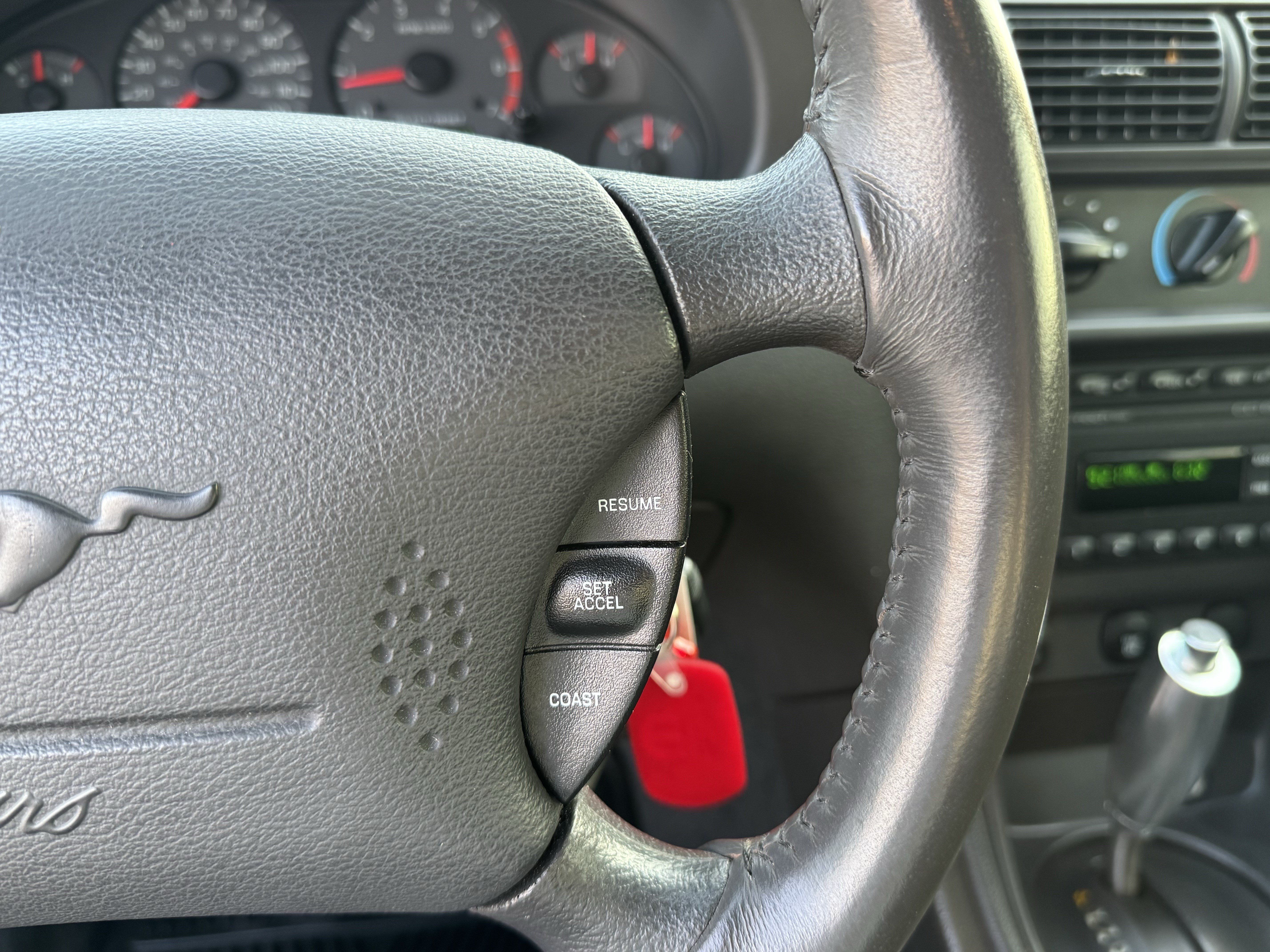 Used 2002 Ford Mustang Coupe RWD image 24