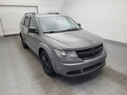 Used 2020 Dodge Journey SE w/ Blacktop Package image 13
