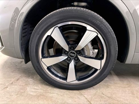 Certified 2023 Audi Q5 2.0T Premium Plus w/ Premium Plus Package AWD/4WD image 10