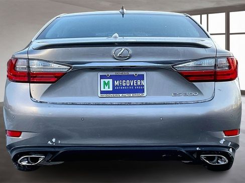 Used 2016 Lexus ES 350 w/ Navigation System Package image 5