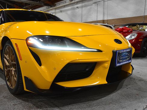 Used 2021 Toyota Supra Premium image 3