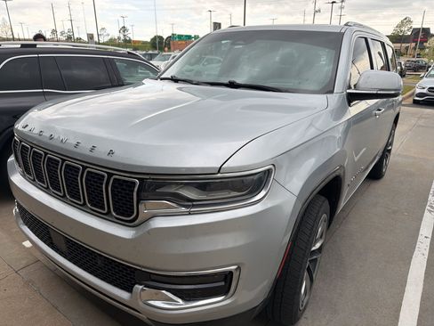 Used 2022 Jeep Wagoneer Series III w/ Premium Group I image 1