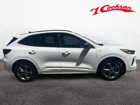 Used 2023 Ford Escape ST-Line w/ Tech Pack #1 FWD image 7