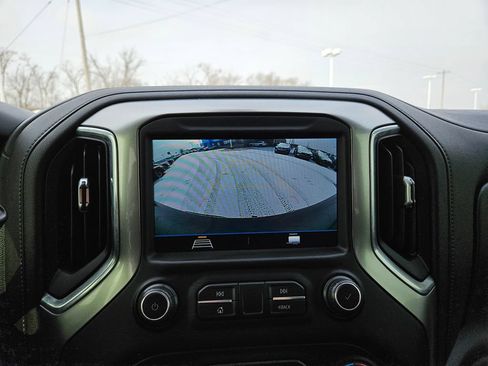 Used 2022 Chevrolet Silverado 1500 RST w/ Z71 Off-Road Package AWD/4WD image 16
