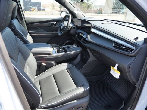 New 2026 Buick Enclave Avenir w/ Super Cruise Package AWD/4WD image 28