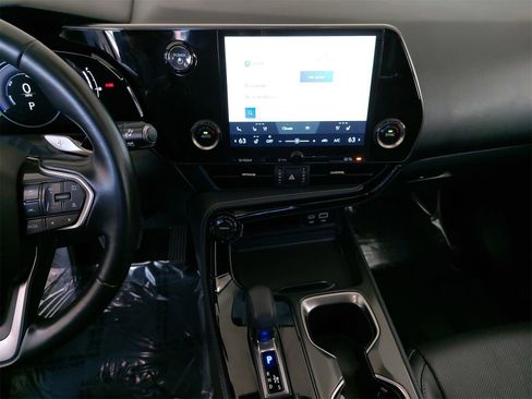 Used 2025 Lexus NX 350h 350h Premium image 23