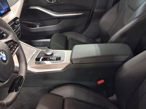 Used 2025 BMW 330i xDrive Sedan AWD/4WD image 27