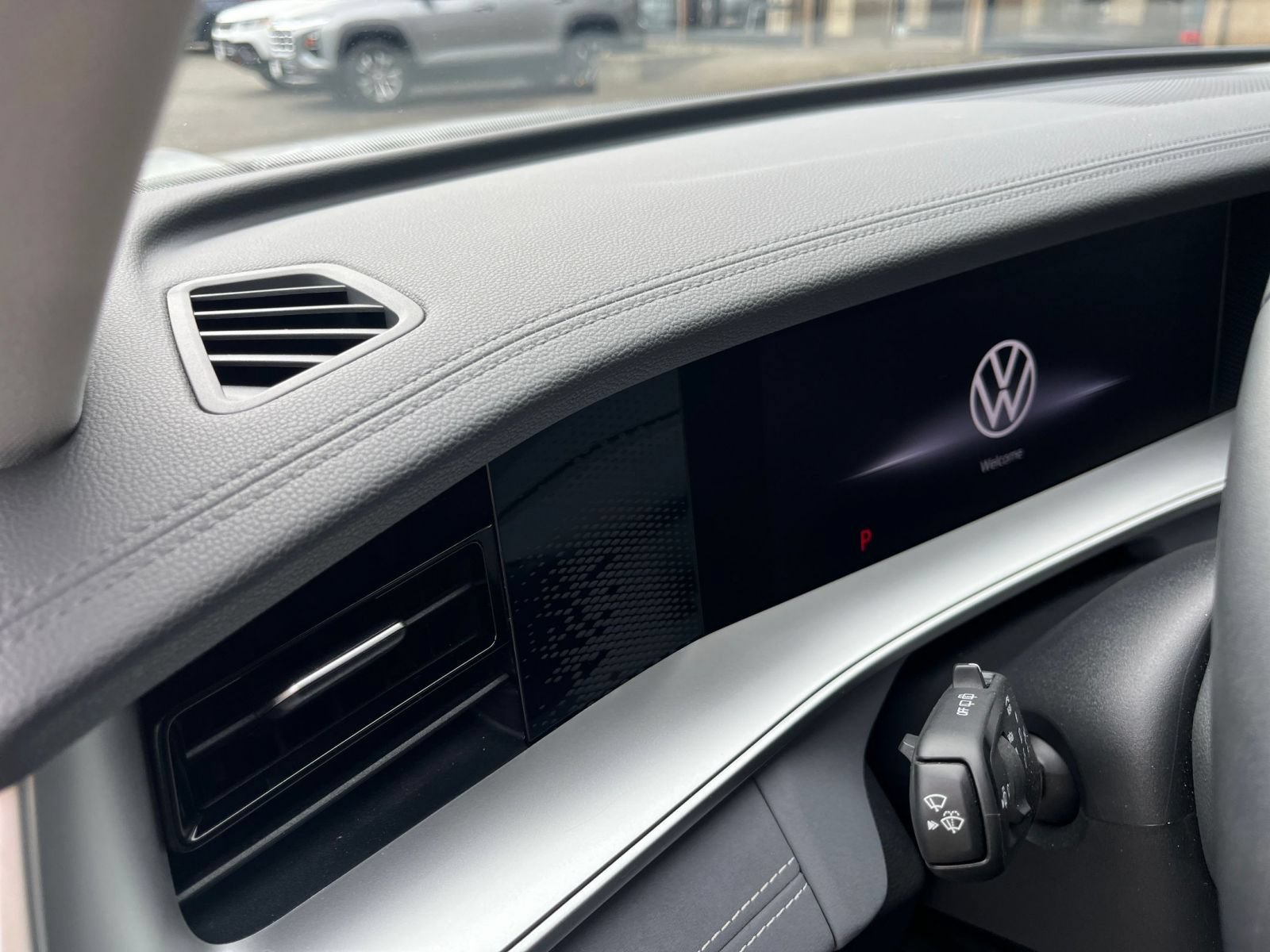 Used 2026 Volkswagen Tiguan SE AWD/4WD image 35