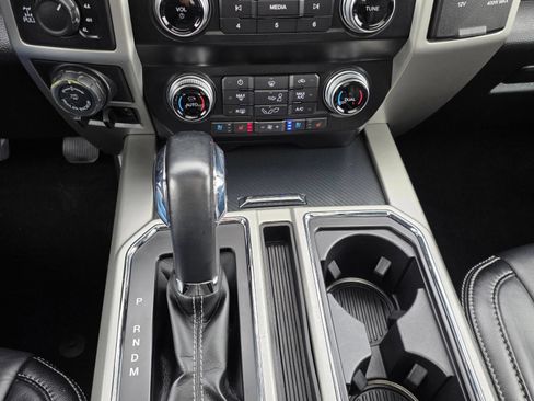 Used 2020 Ford F150 Lariat w/ Equipment Group 502A Luxury AWD/4WD image 17