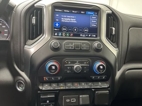 Certified 2022 Chevrolet Silverado 1500 LTZ w/ LTZ Premium Package image 19