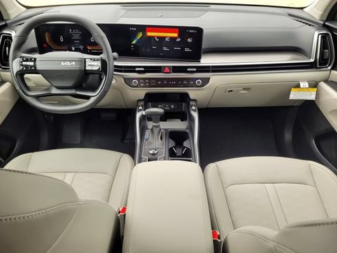 New 2026 Kia Sorento S FWD image 16