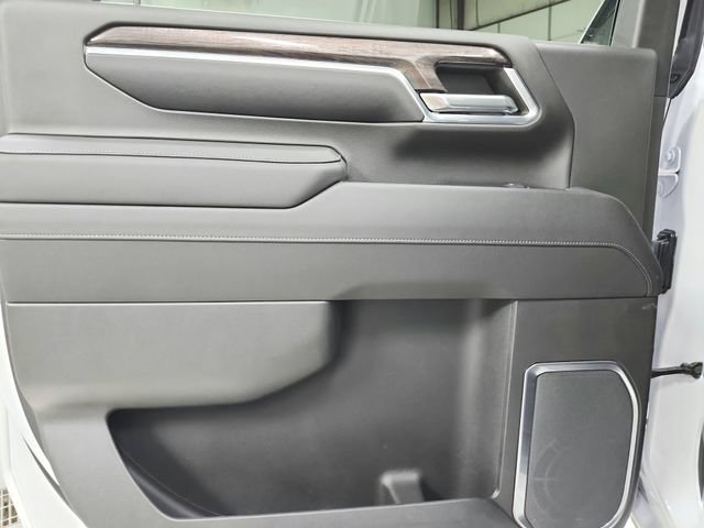 Used 2024 Chevrolet Silverado 2500 LTZ w/ LTZ Convenience Package AWD/4WD image 40