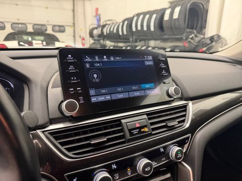 Used 2021 Honda Accord Sport Special Edition image 18