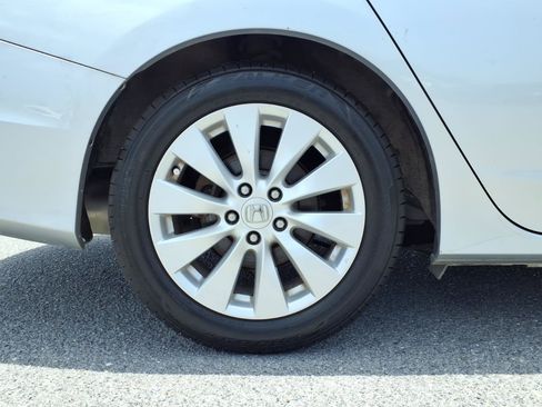 Used 2014 Honda Accord EX-L image 25