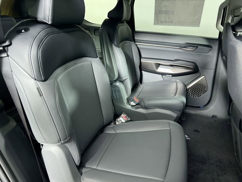 New 2026 Kia EV9 Light image 29