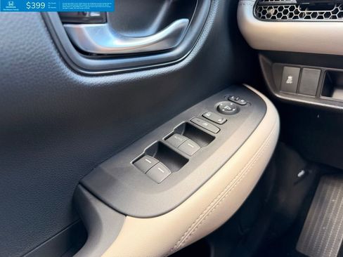 New 2026 Honda HR-V LX image 12