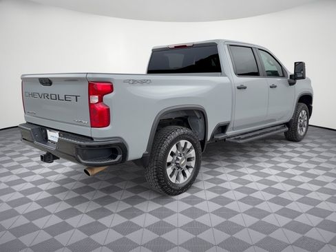 Used 2024 Chevrolet Silverado 2500 Custom w/ Custom Value Package AWD/4WD image 9
