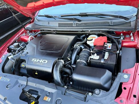 Used 2015 Ford Taurus SHO w/ Equipment Group 401A AWD/4WD image 44