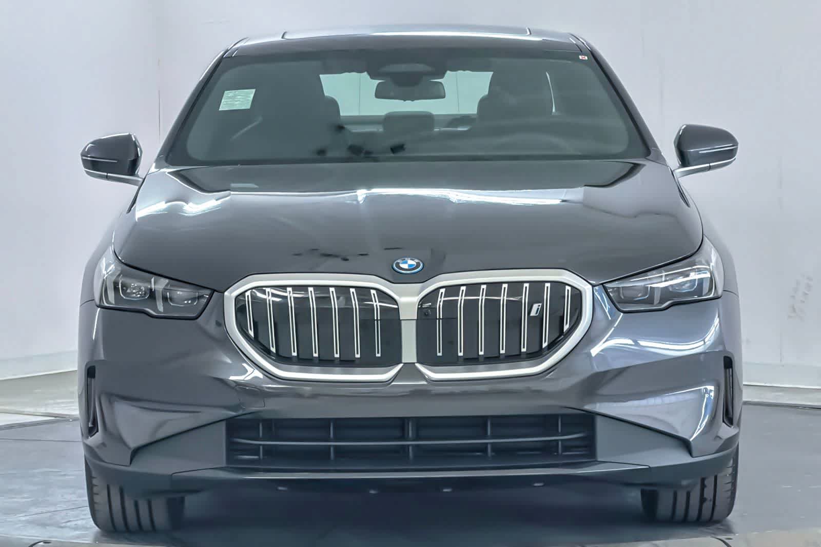 New 2027 BMW i5 M60 RWD image 10