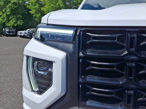 Used 2026 GMC Canyon Elevation w/ Convenience Package RWD image 10
